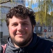 Je donne des cours mathématiques. Étudiant en école d'ingénieur issu de CPGE, je suis expérimenté dans l'enseignement des sciences